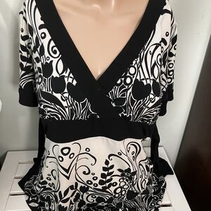 Apt. 9 Black and White Floral Blouse